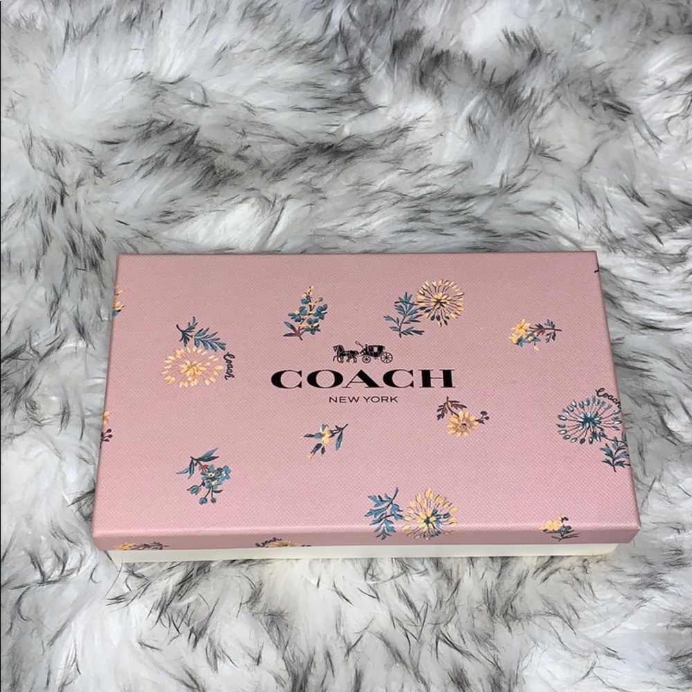 Coach box